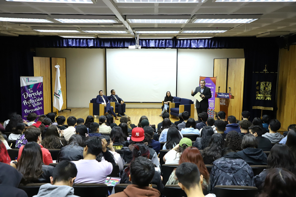 CONFERENCIA VIOLENCIA DIGITAL FES ACATLÁN 310823